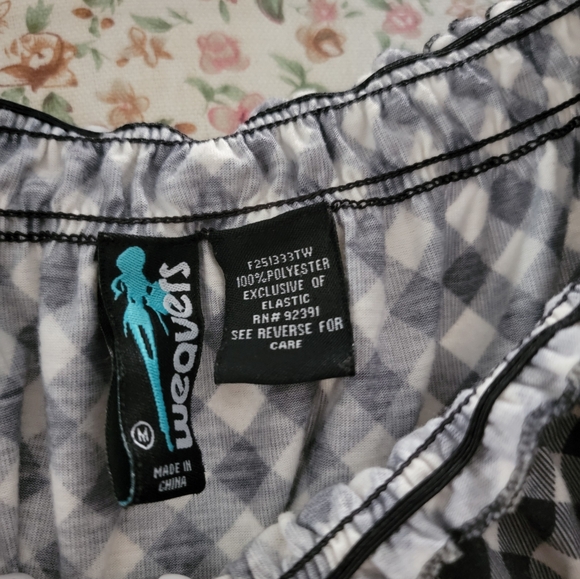 Black and White Checkered Blouse Size MEDIUM - Picture 4 of 6